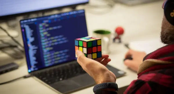 Consultoria de software: confira o conceito, vantagens, serviços e cases